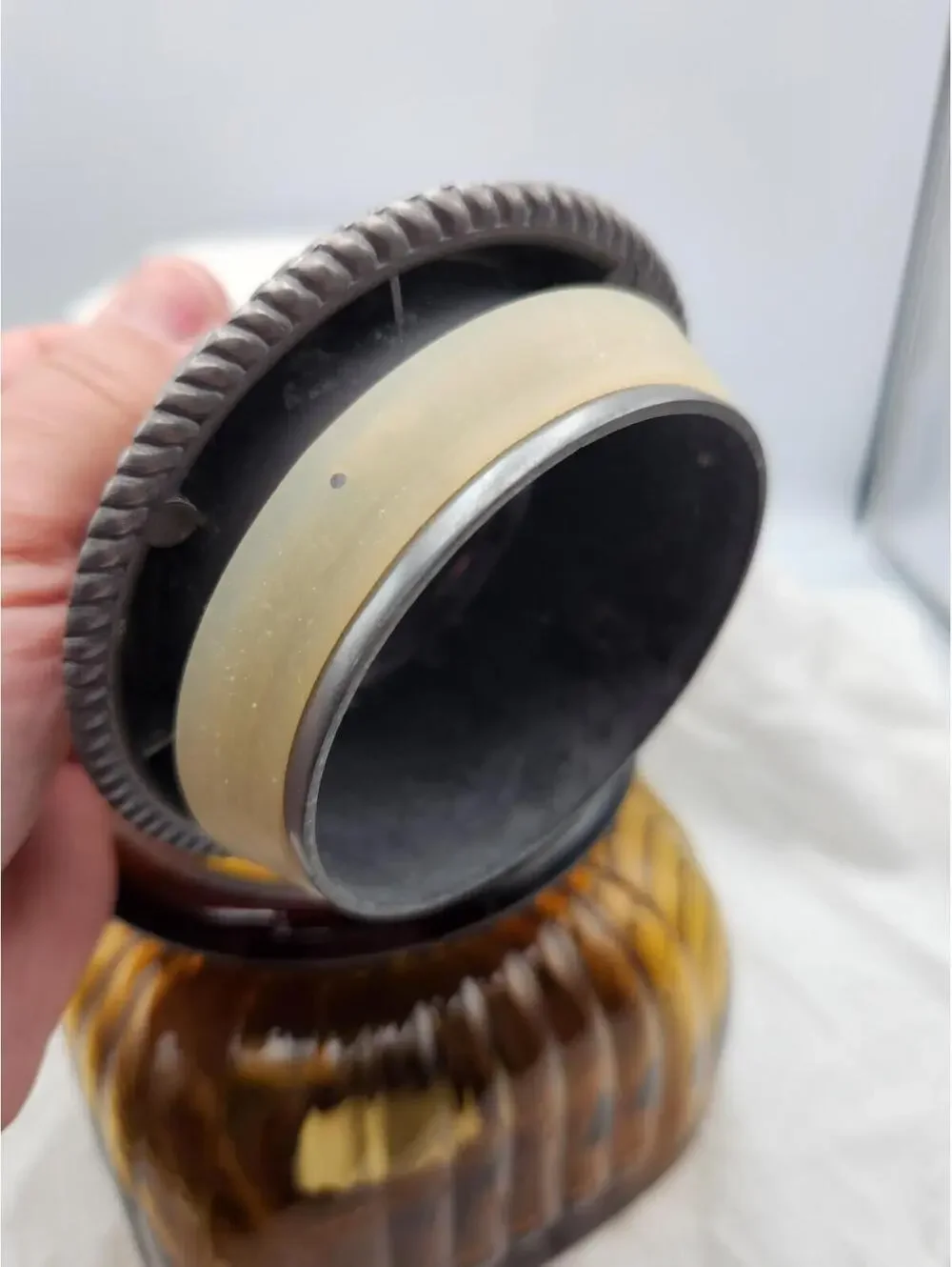 Vintage Style Amber Glass Jar with Ornate Pewter Tone Metal Lid Decorative I3 - Picture 8 of 12